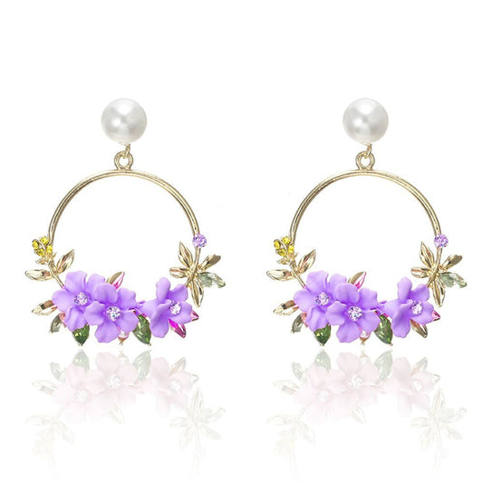 Elegant Gold Flower and Pearl Earrings