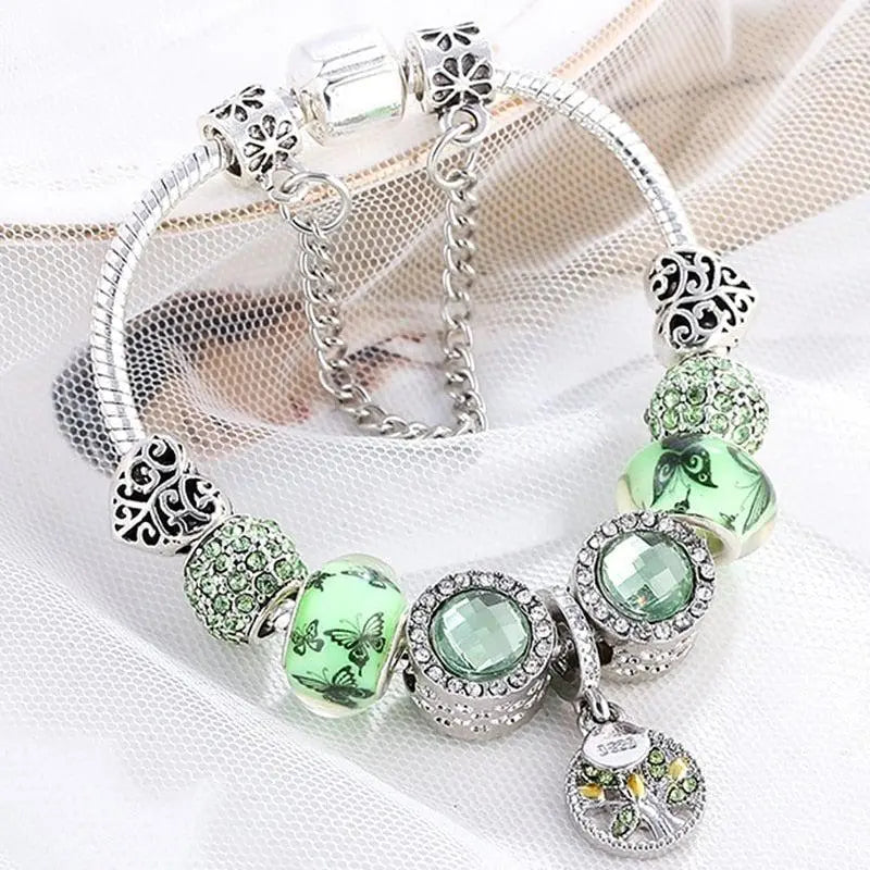 Chic Bracelet in Silver and Green Crystal