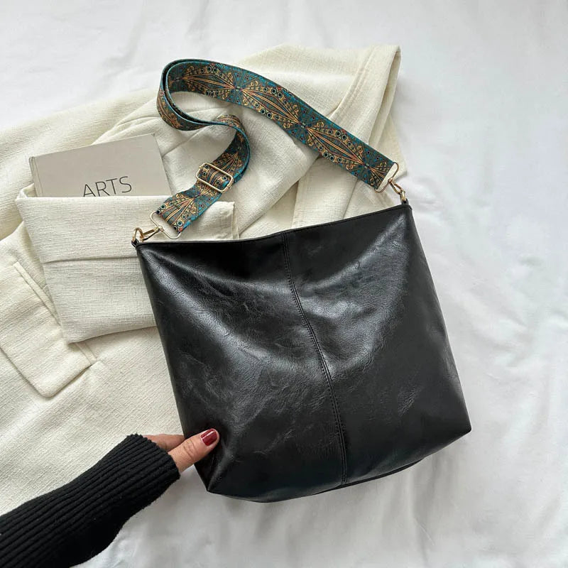 Chelsey | Vintage Charm Leather Shoulder Bag