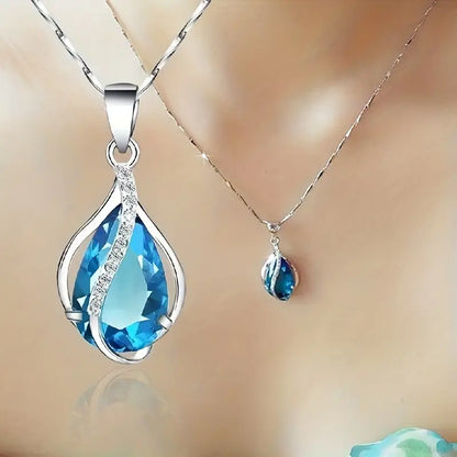 Chic Blue Stone Necklace