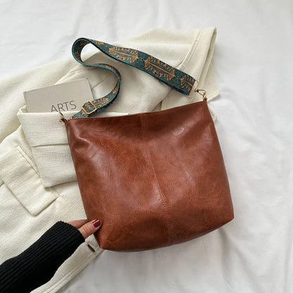 Chelsey | Vintage Charm Leather Shoulder Bag